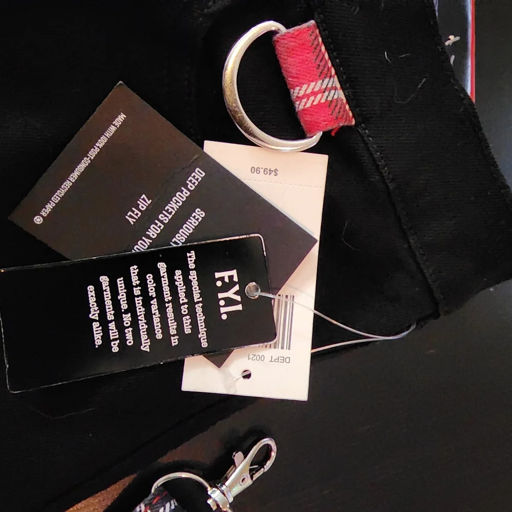 Hot Topic Red and Black Plaid Men Pants - Picture 7 of 8